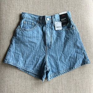 Levi’s Seersucker Denim Shorts